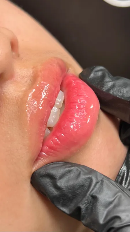 Tác phẩm của Linh Vibes tại KIMLY