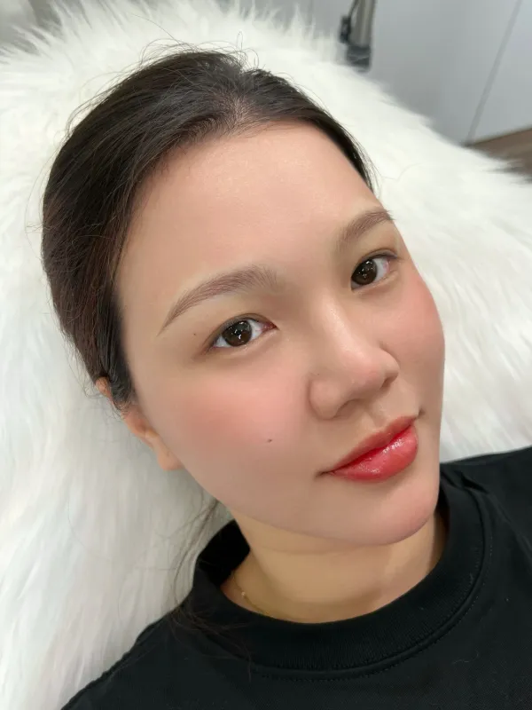 Tác phẩm của Linh Vibes tại KIMLY