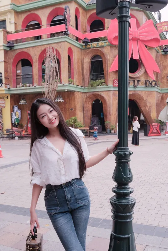 Trang — Chuyên gia phun môi tại KIMLY 343 Nguyễn Khang